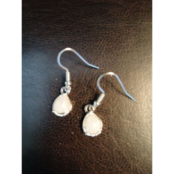 Teardrop "Opal" Dangle Earrings Simple & Elegant - Picture 3 of 4